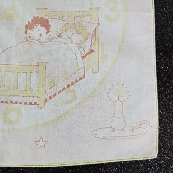 Vintage Bedtime Clock Children's Hankerchief. - Picture 6 of 6
